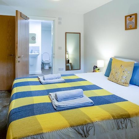Luton Modern Serviced Accommodation For Contractors, Relocators, Professionals, Tourists And Students - Akugi Homes Esterno foto