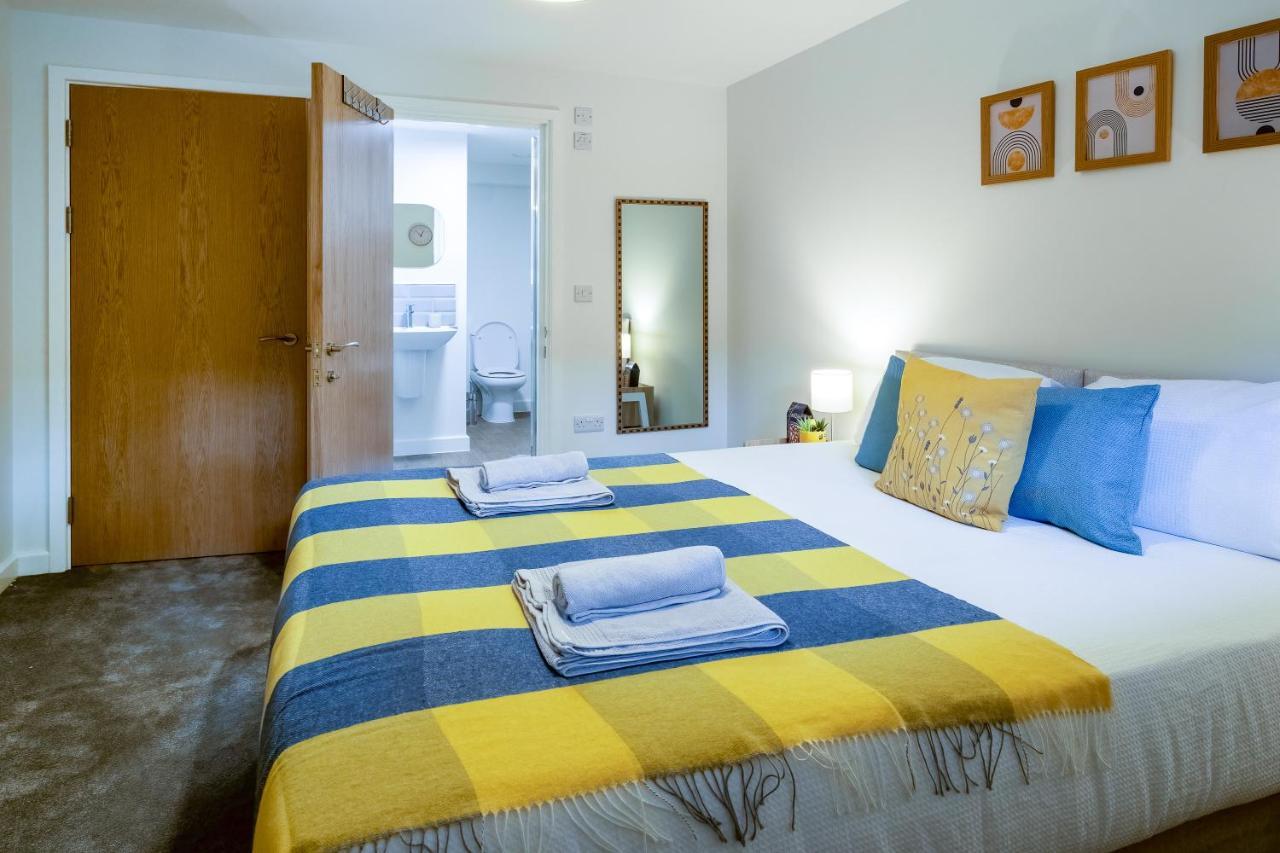 Luton Modern Serviced Accommodation For Contractors, Relocators, Professionals, Tourists And Students - Akugi Homes Esterno foto
