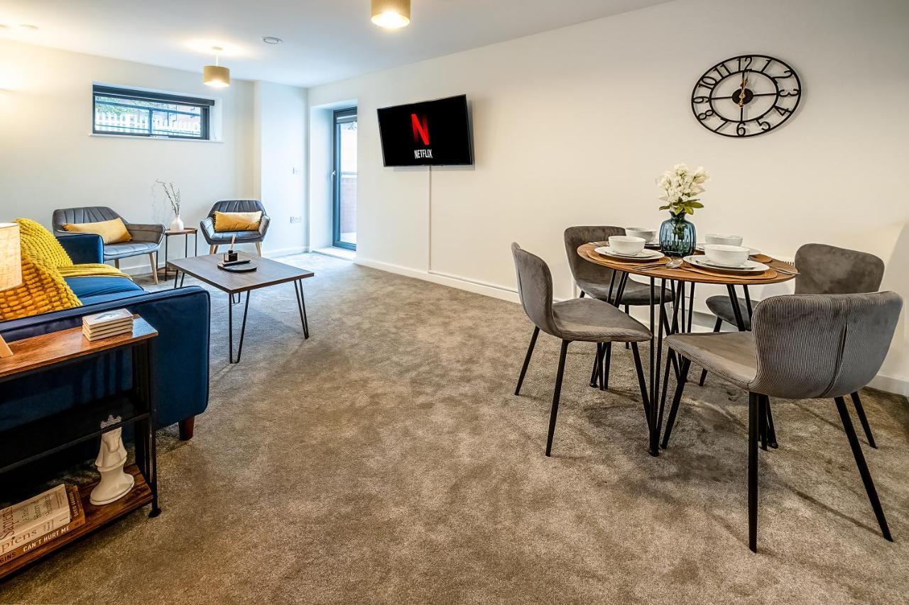 Luton Modern Serviced Accommodation For Contractors, Relocators, Professionals, Tourists And Students - Akugi Homes Esterno foto