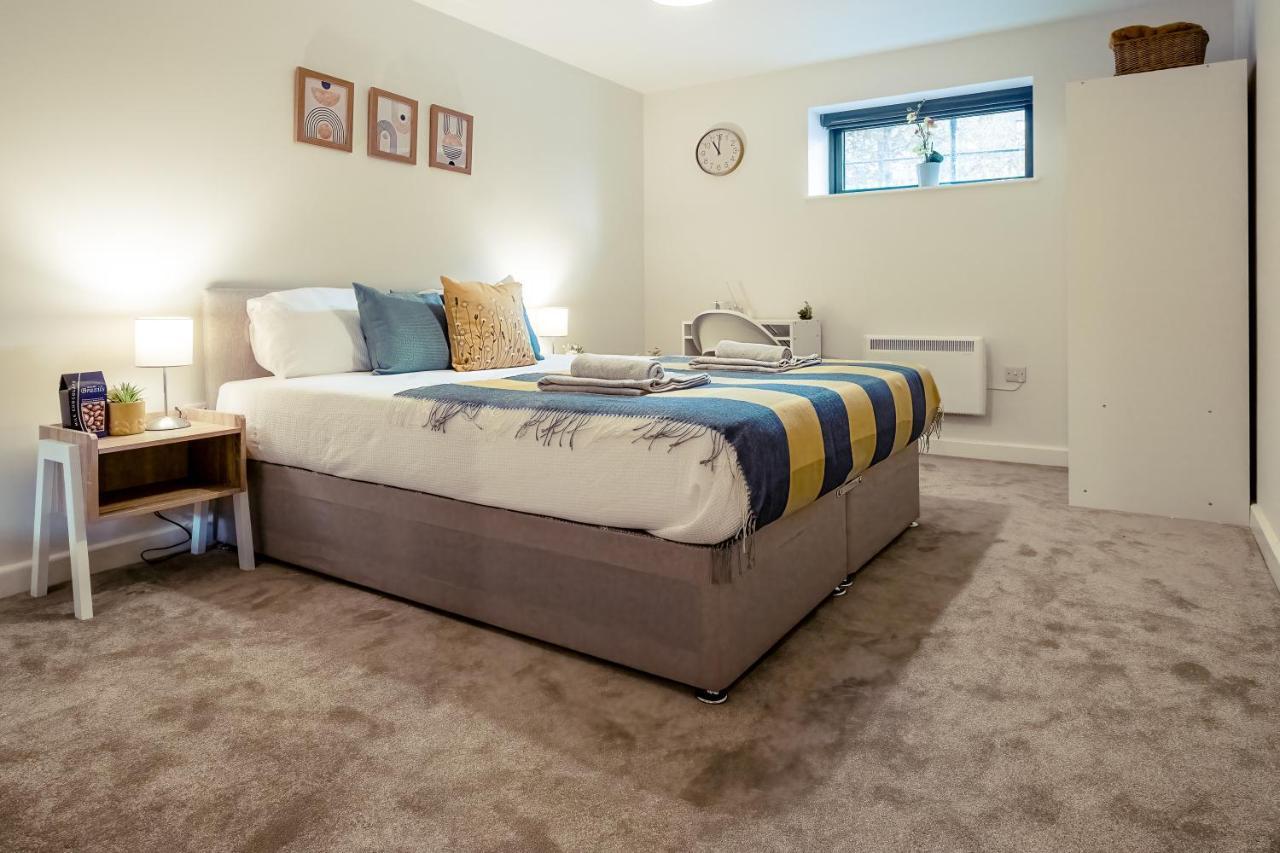 Luton Modern Serviced Accommodation For Contractors, Relocators, Professionals, Tourists And Students - Akugi Homes Esterno foto
